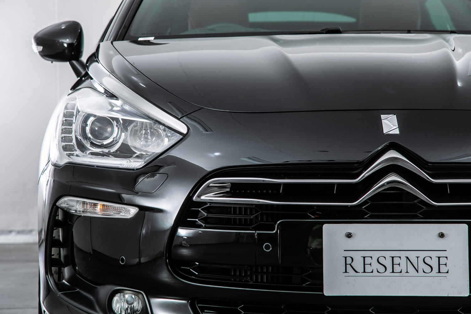 DS5 シック 1オーナー D整備記録簿7枚 赤レザー Bカメ