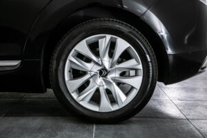 DS5 シック 1オーナー D整備記録簿7枚 赤レザー Bカメ