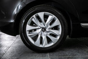 DS5 シック 1オーナー D整備記録簿7枚 赤レザー Bカメ