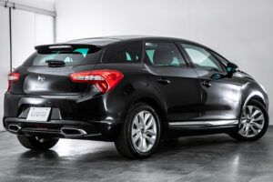 DS5 シック 1オーナー D整備記録簿7枚 赤レザー Bカメ