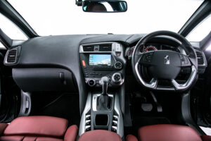DS5 シック 1オーナー D整備記録簿7枚 赤レザー Bカメ