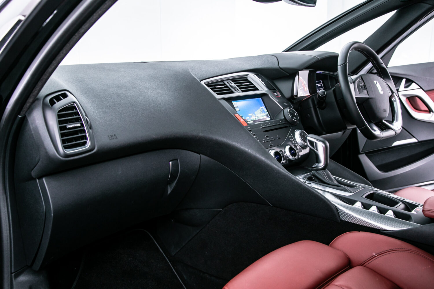 DS5 シック 1オーナー D整備記録簿7枚 赤レザー Bカメ