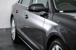 A8 4.2 FSIクワトロ 4WD 4.2 FSI クワトロ 4WD　V8 ワンオーナー 9000km 茶レザー 内装A
