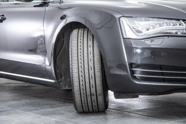 A8 4.2 FSIクワトロ 4WD 4.2 FSI クワトロ 4WD　V8 ワンオーナー 9000km 茶レザー 内装A