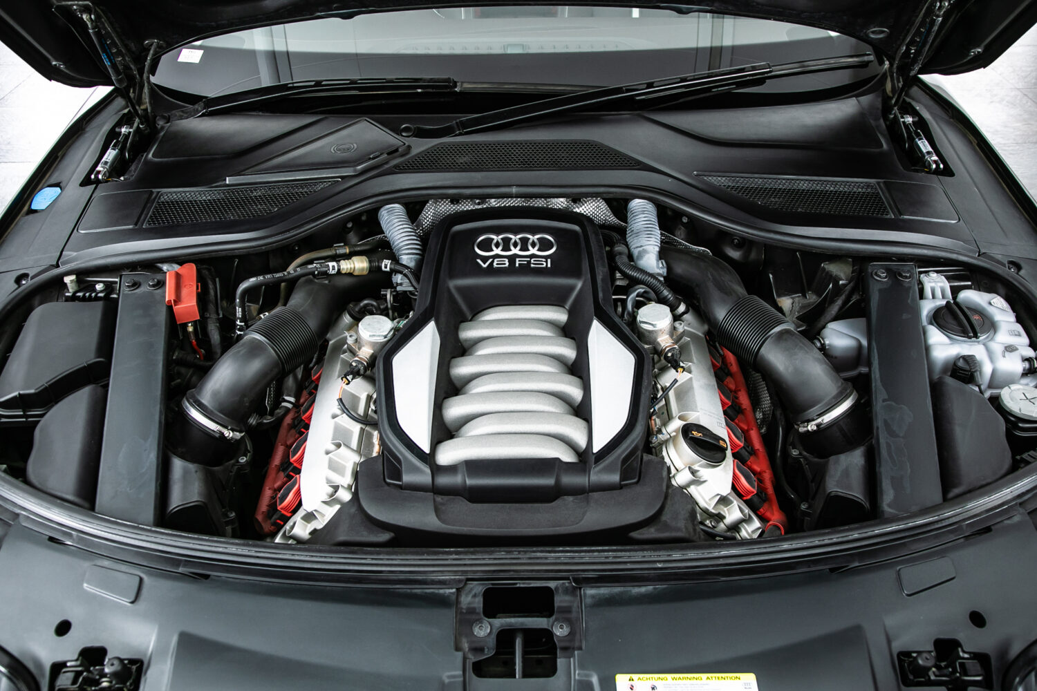 A8 4.2 FSIクワトロ 4WD 4.2 FSI クワトロ 4WD　V8 ワンオーナー 9000km 茶レザー 内装A