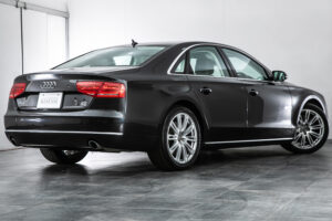 A8 4.2 FSIクワトロ 4WD 4.2 FSI クワトロ 4WD　V8 ワンオーナー 9000km 茶レザー 内装A
