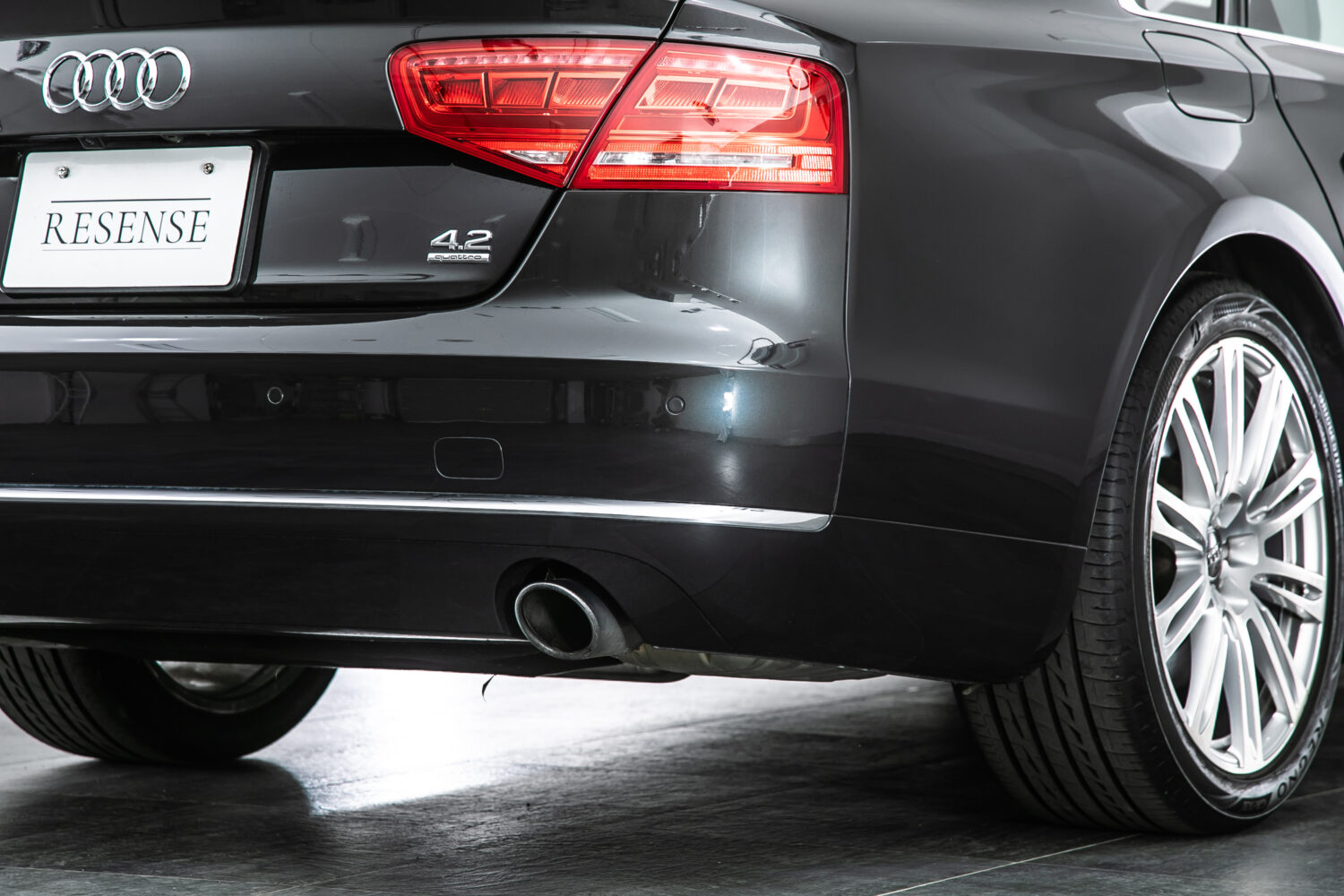 A8 4.2 FSIクワトロ 4WD 4.2 FSI クワトロ 4WD　V8 ワンオーナー 9000km 茶レザー 内装A
