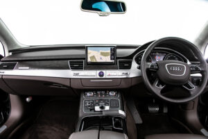 A8 4.2 FSIクワトロ 4WD 4.2 FSI クワトロ 4WD　V8 ワンオーナー 9000km 茶レザー 内装A