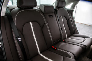 A8 4.2 FSIクワトロ 4WD 4.2 FSI クワトロ 4WD　V8 ワンオーナー 9000km 茶レザー 内装A