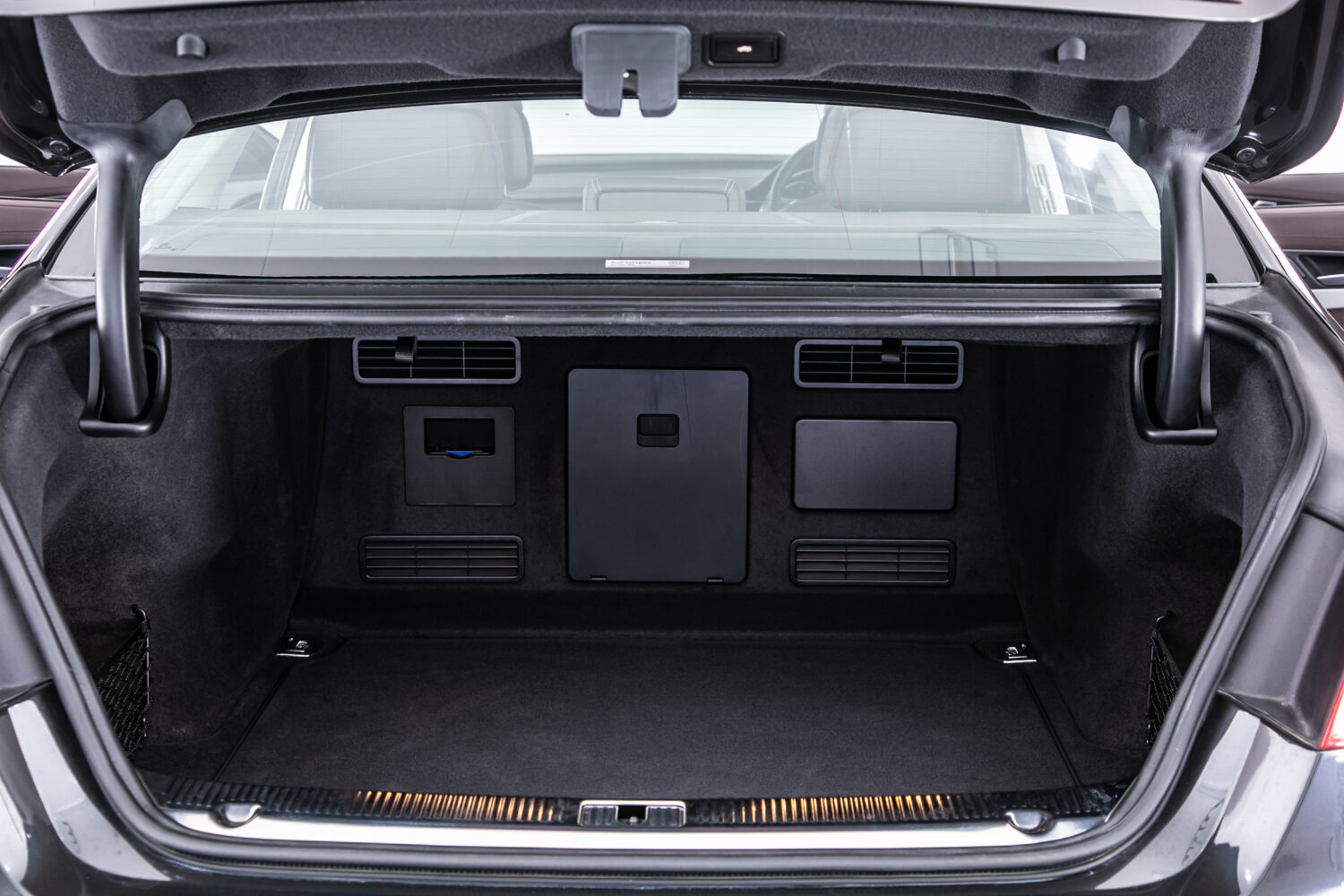 A8 4.2 FSIクワトロ 4WD 4.2 FSI クワトロ 4WD　V8 ワンオーナー 9000km 茶レザー 内装A