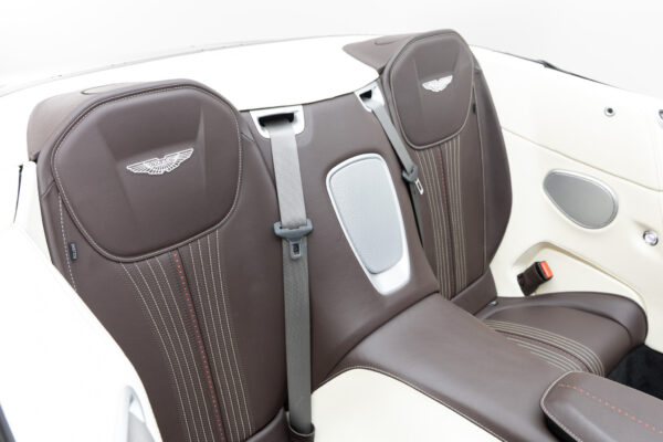 DB11ヴォランテ V8