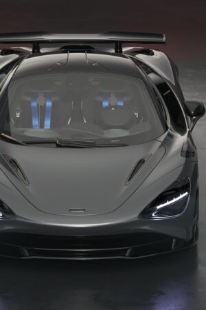 世界50台限定　マクラーレン750S「ル・マン」　初参戦初優勝30周年を記念