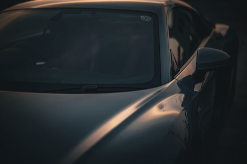 アウディ・R8（2016）ヒストリーの911か、ドラマチックのR8か