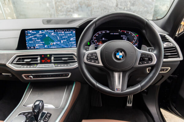 X5 M50i ドライビング ダイナミクス パッケージ 4WD