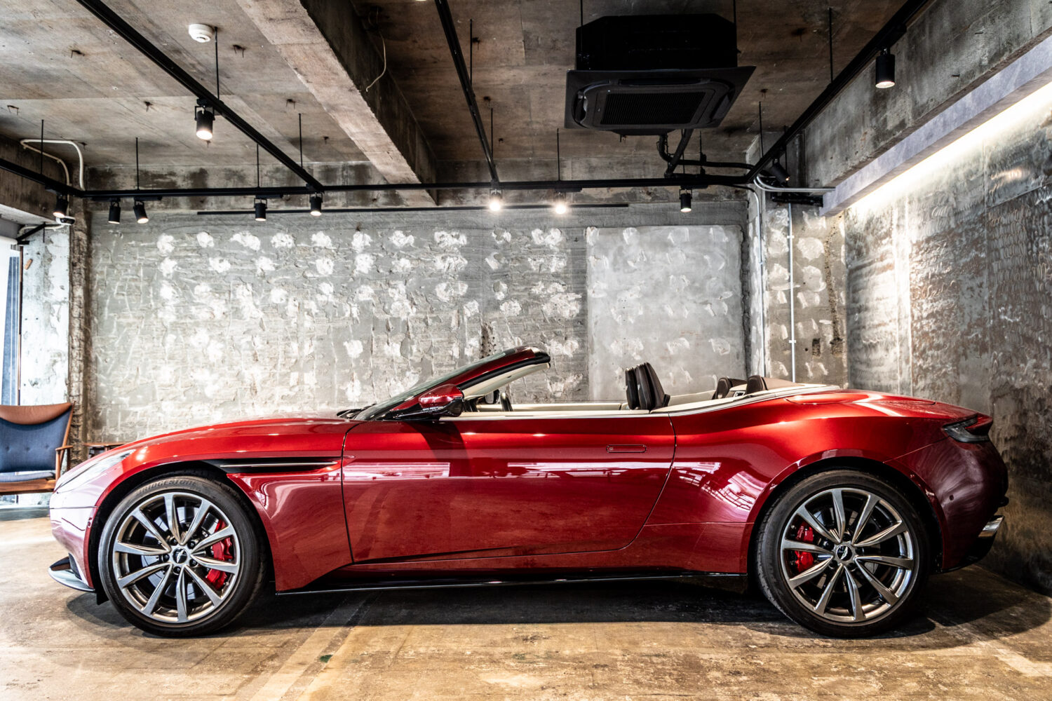 DB11ヴォランテ V8