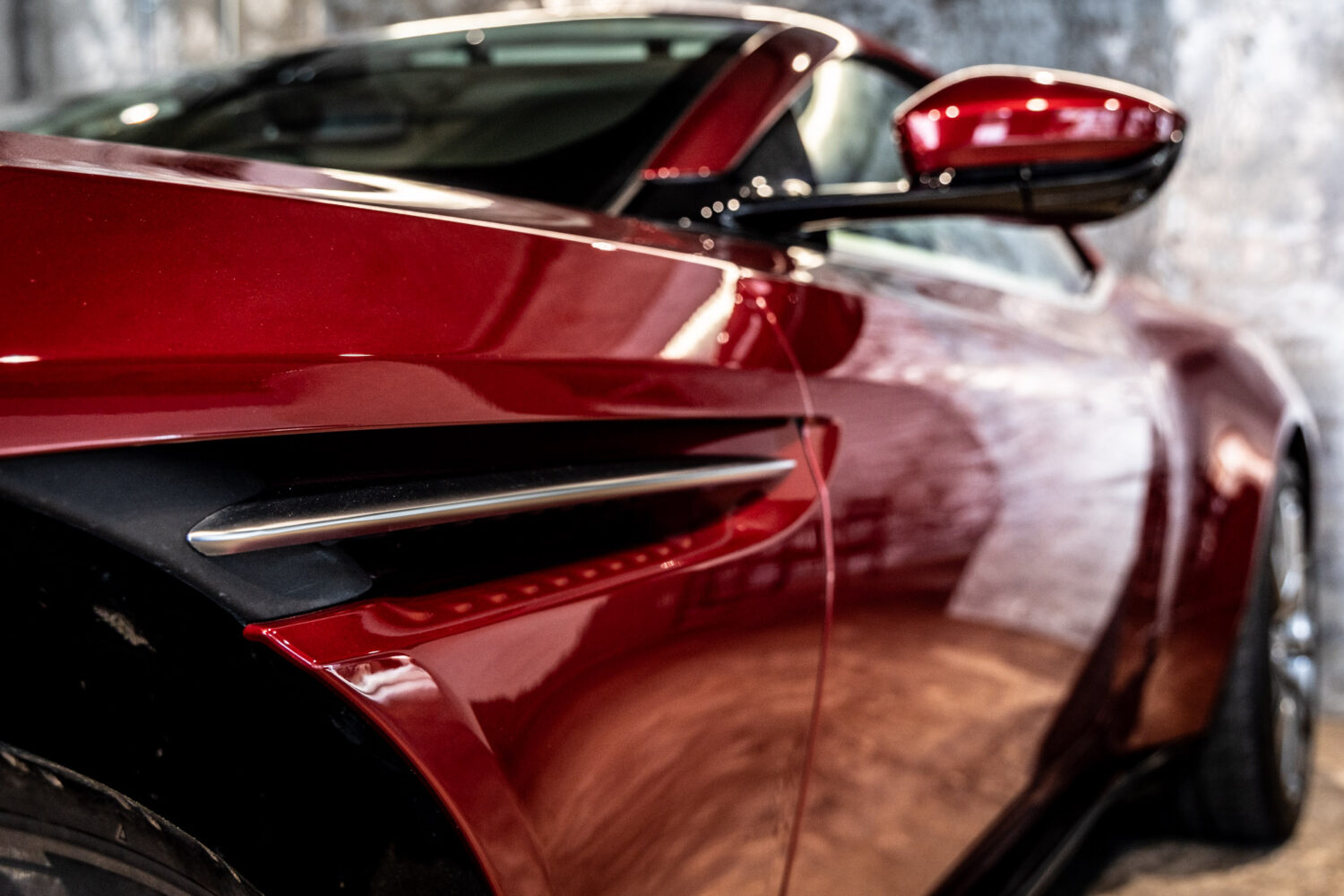 DB11ヴォランテ V8