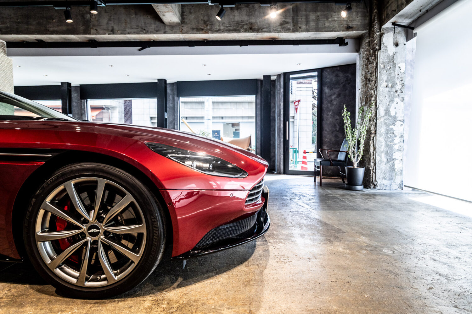 DB11ヴォランテ V8