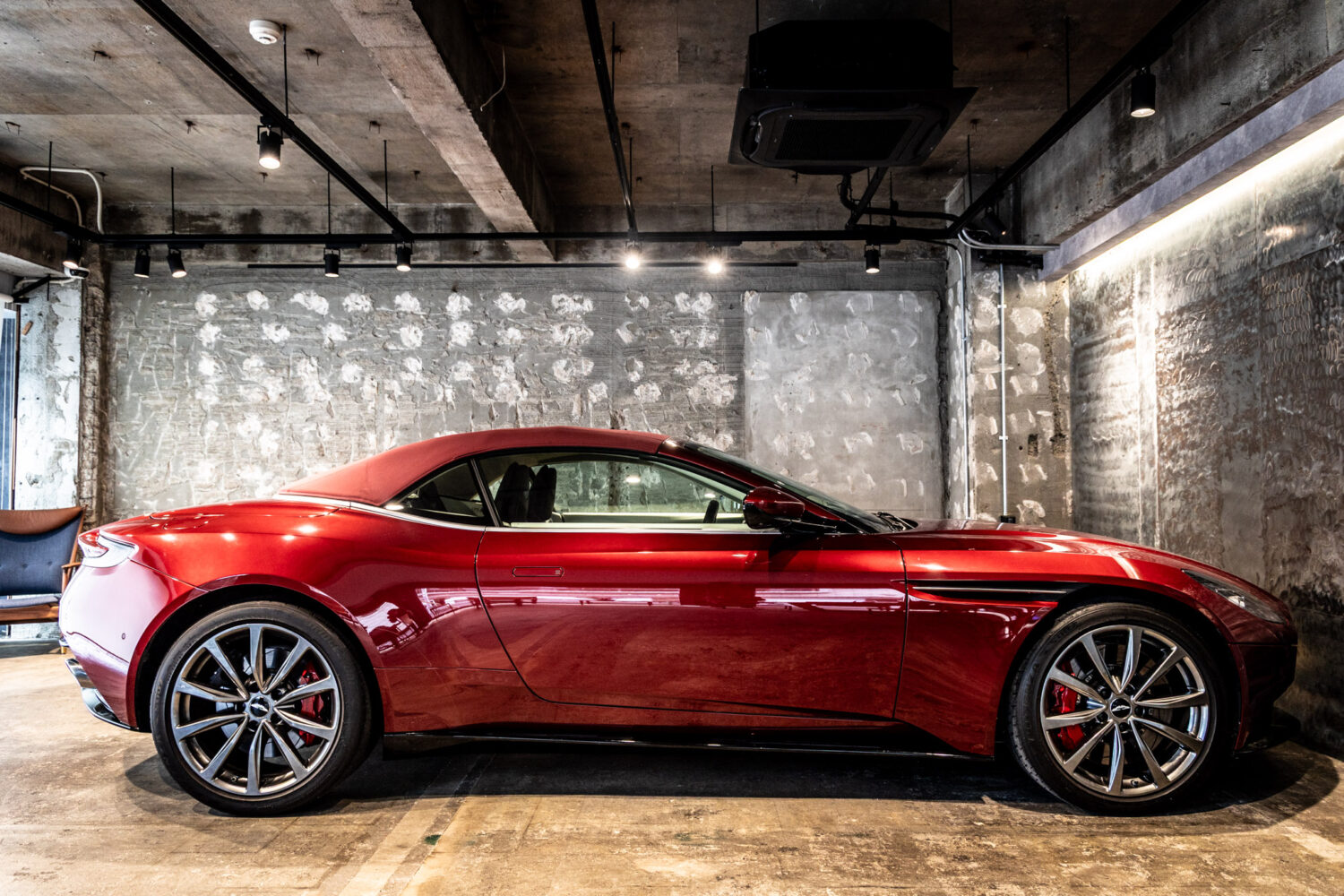 DB11ヴォランテ V8