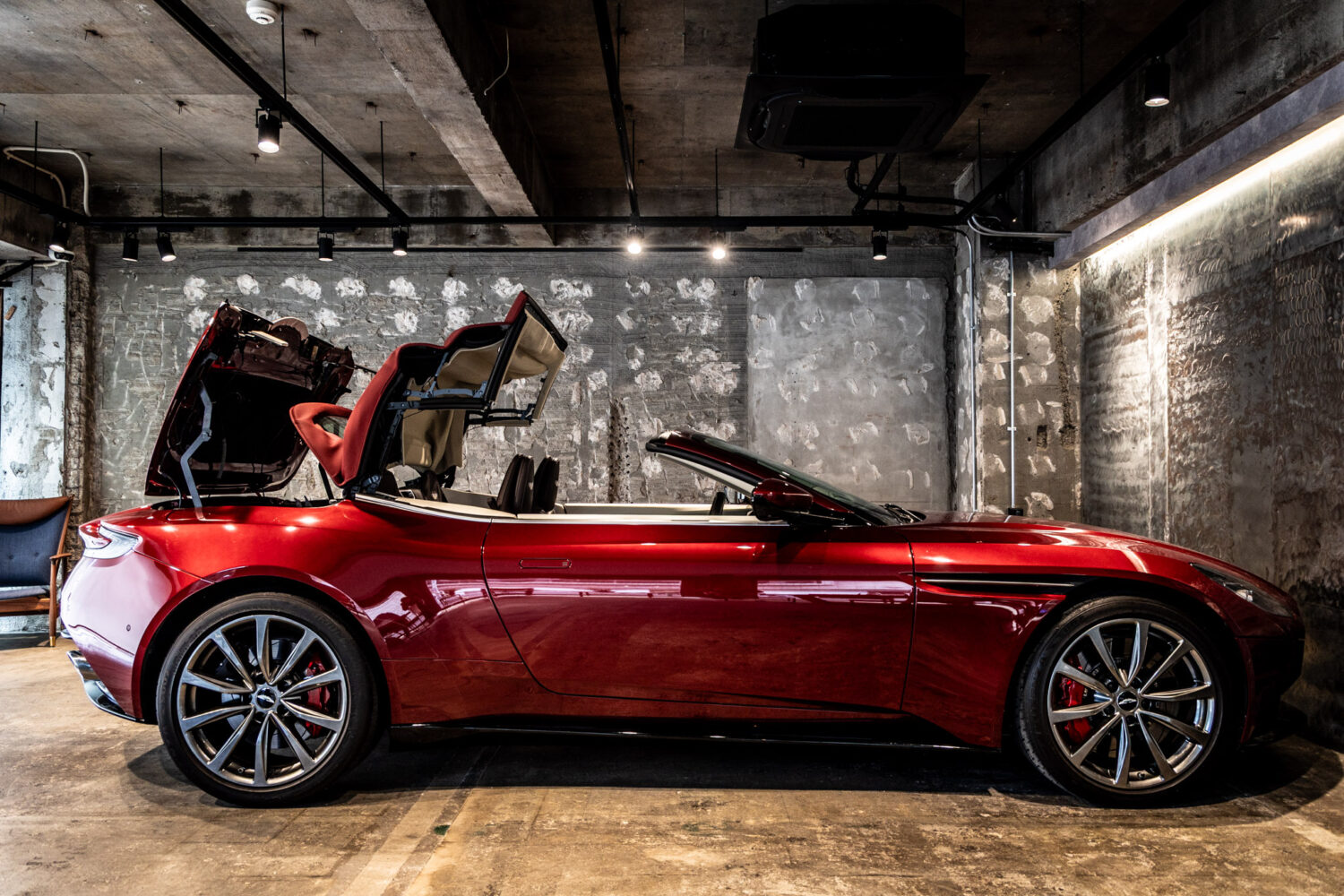 DB11ヴォランテ V8