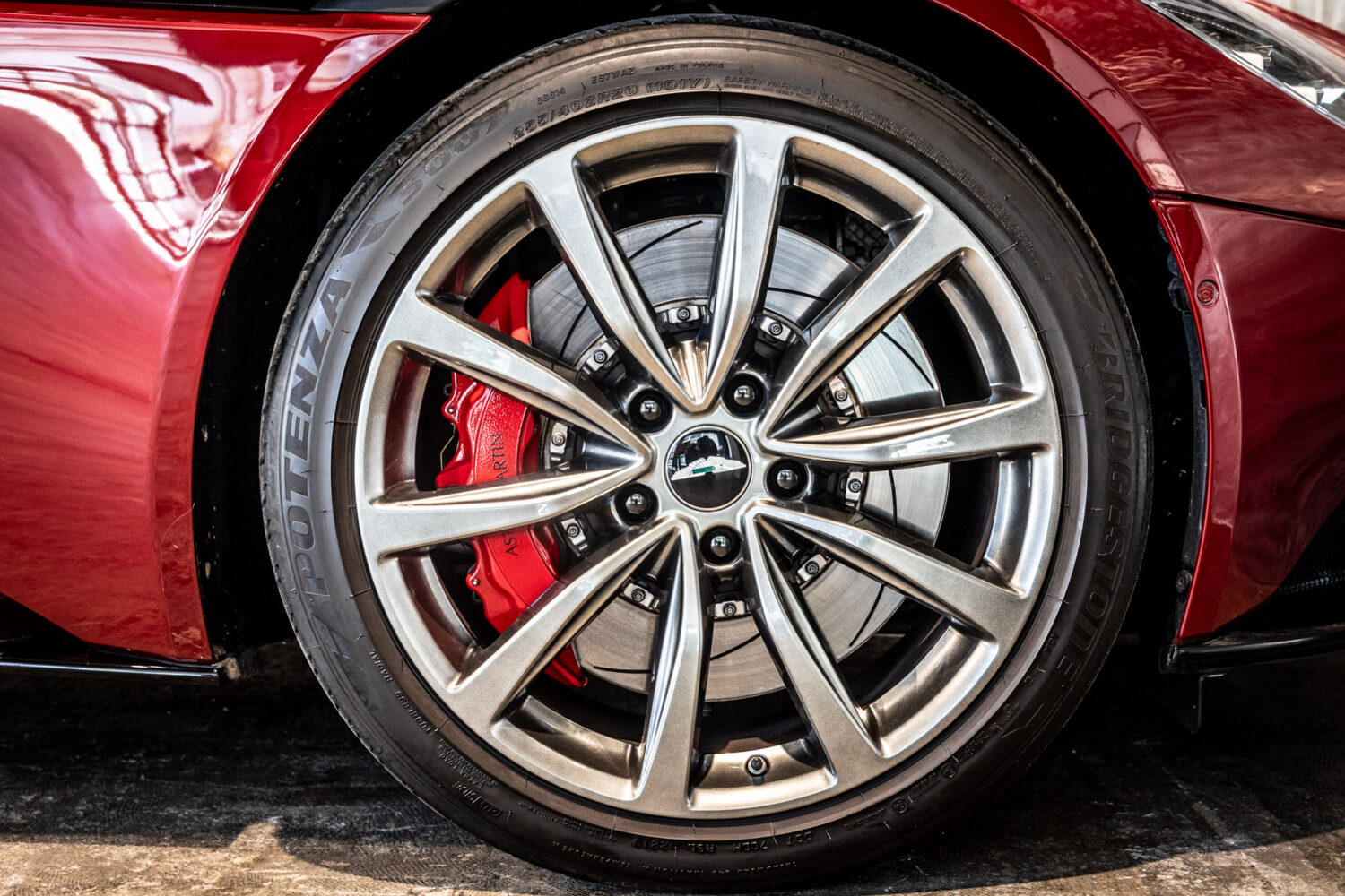 DB11ヴォランテ V8