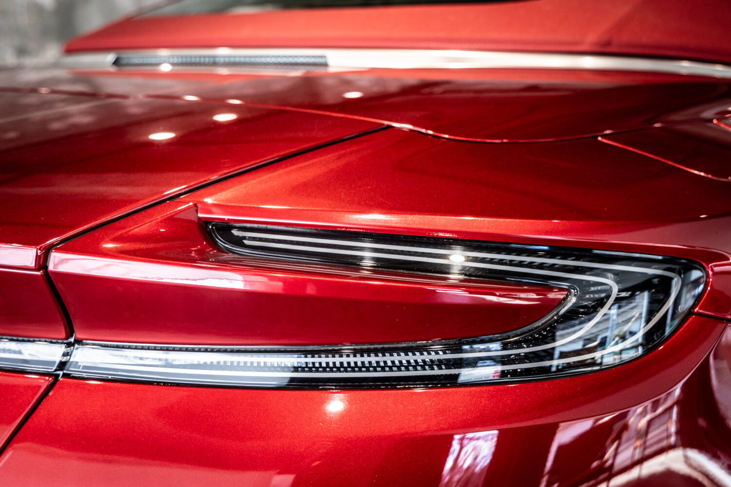 DB11ヴォランテ V8