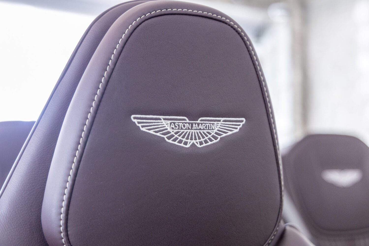 DB11ヴォランテ V8