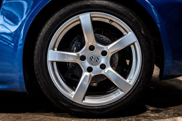 718ケイマン 2.0 6MT