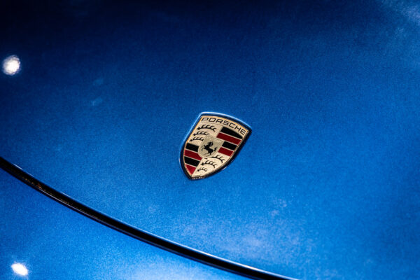 718ケイマン 2.0 6MT