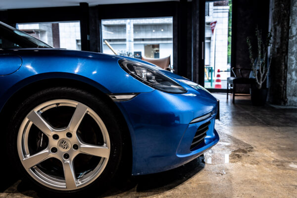 718ケイマン 2.0 6MT