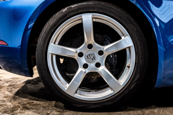 718ケイマン 2.0 6MT