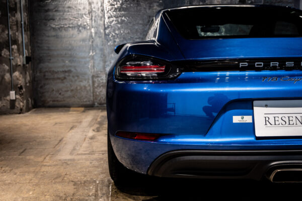 718ケイマン 2.0 6MT