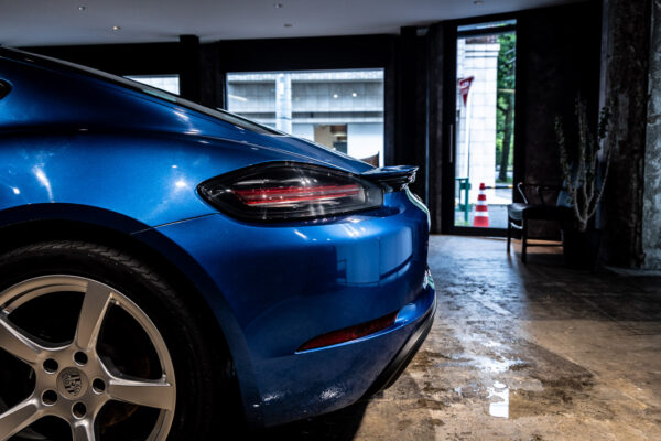 718ケイマン 2.0 6MT