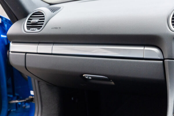 718ケイマン 2.0 6MT