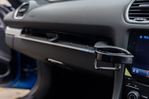 718ケイマン 2.0 6MT