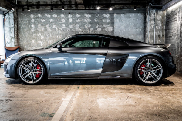 R8 V10パフォーマンス5.2FSIクワトロ4WD 左H