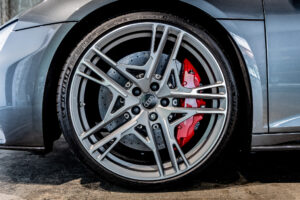 R8 V10パフォーマンス5.2FSIクワトロ4WD　左H