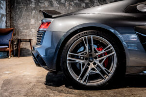 R8 V10パフォーマンス5.2FSIクワトロ4WD　左H