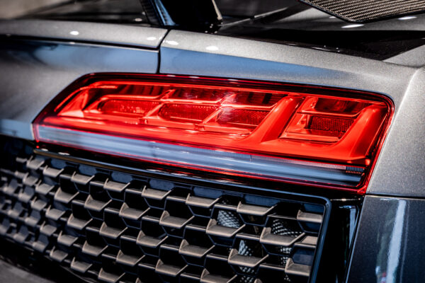 R8 V10パフォーマンス5.2FSIクワトロ4WD 左H
