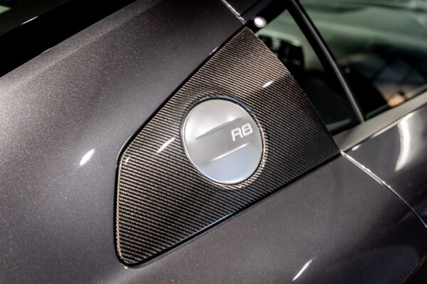 R8 V10パフォーマンス5.2FSIクワトロ4WD 左H