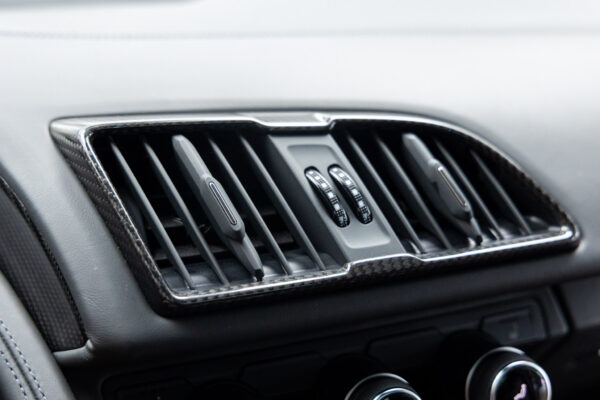 R8 V10パフォーマンス5.2FSIクワトロ4WD 左H