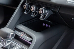 R8 V10パフォーマンス5.2FSIクワトロ4WD　左H