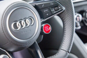 R8 V10パフォーマンス5.2FSIクワトロ4WD　左H