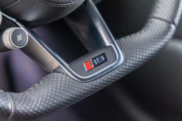 R8 V10パフォーマンス5.2FSIクワトロ4WD 左H