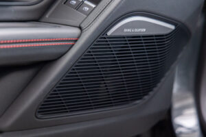 R8 V10パフォーマンス5.2FSIクワトロ4WD　左H
