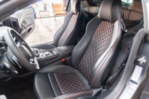 R8 V10パフォーマンス5.2FSIクワトロ4WD　左H