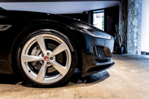 Fタイプクーペ Rダイナミック 2.0L P300