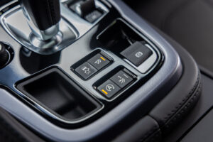 Fタイプクーペ Rダイナミック 2.0L P300