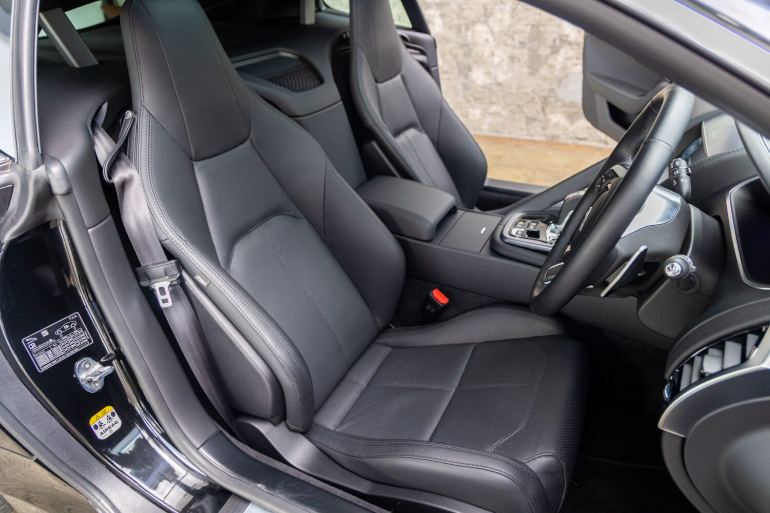 Fタイプクーペ Rダイナミック 2.0L P300