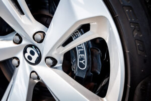 ベンテイガ 6.0 4WD 左H