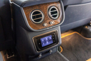 ベンテイガ 6.0 4WD 左H